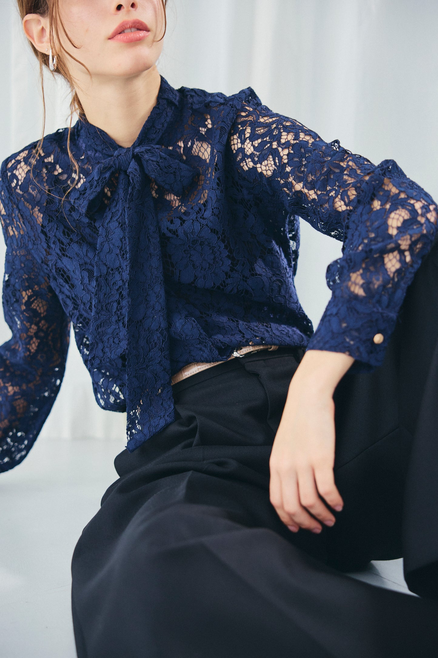RACE BOW-TIE BLOUSE