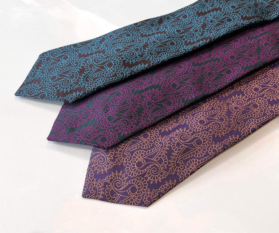 BICOLOR PAISLEY TIE