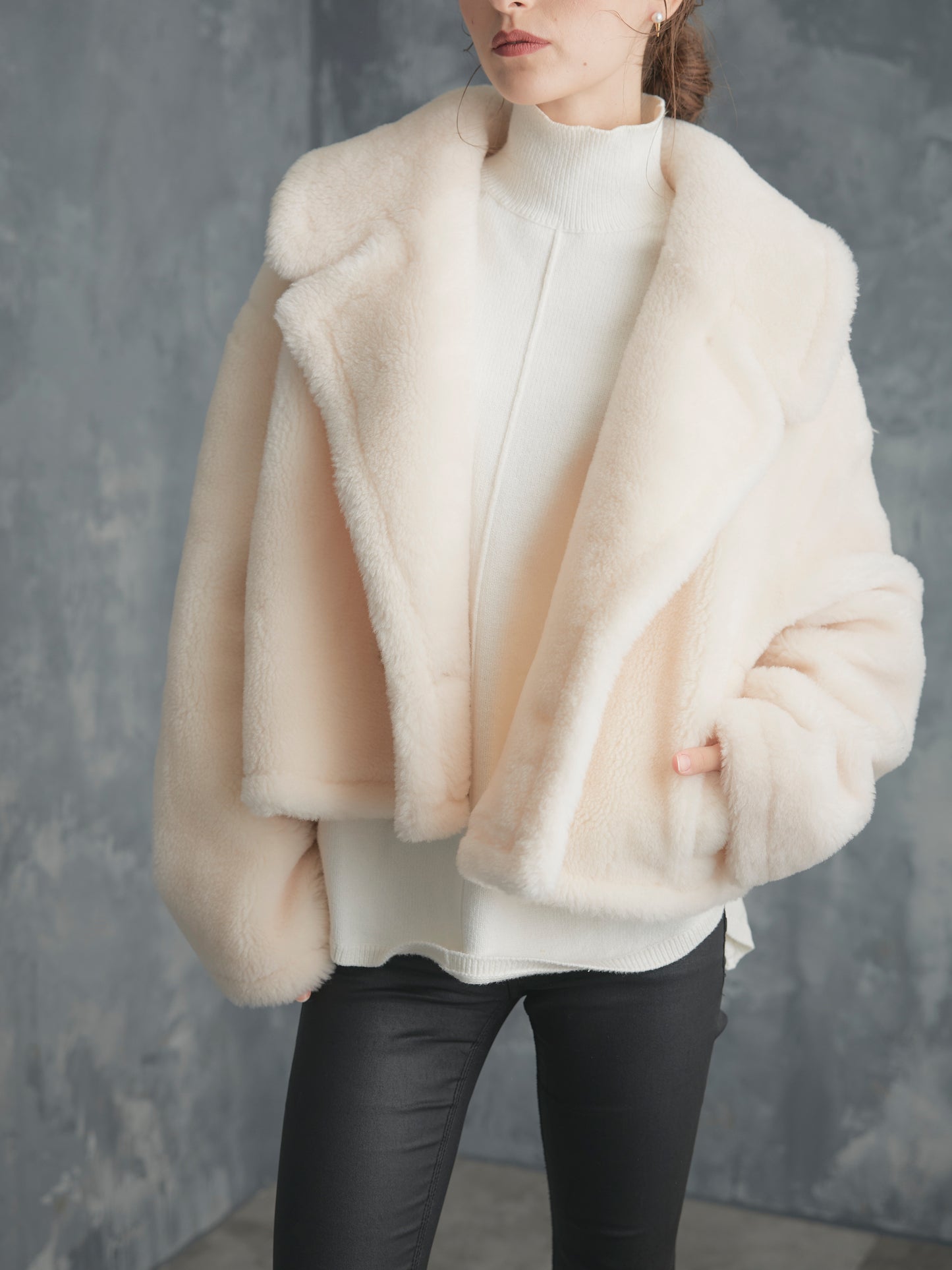 WOOL BOA SHORT COAT【WHITE】