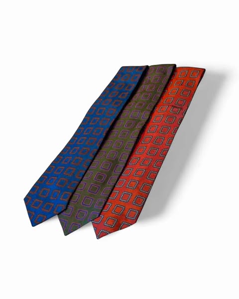 RETRO DESIGN SQUARE TIE