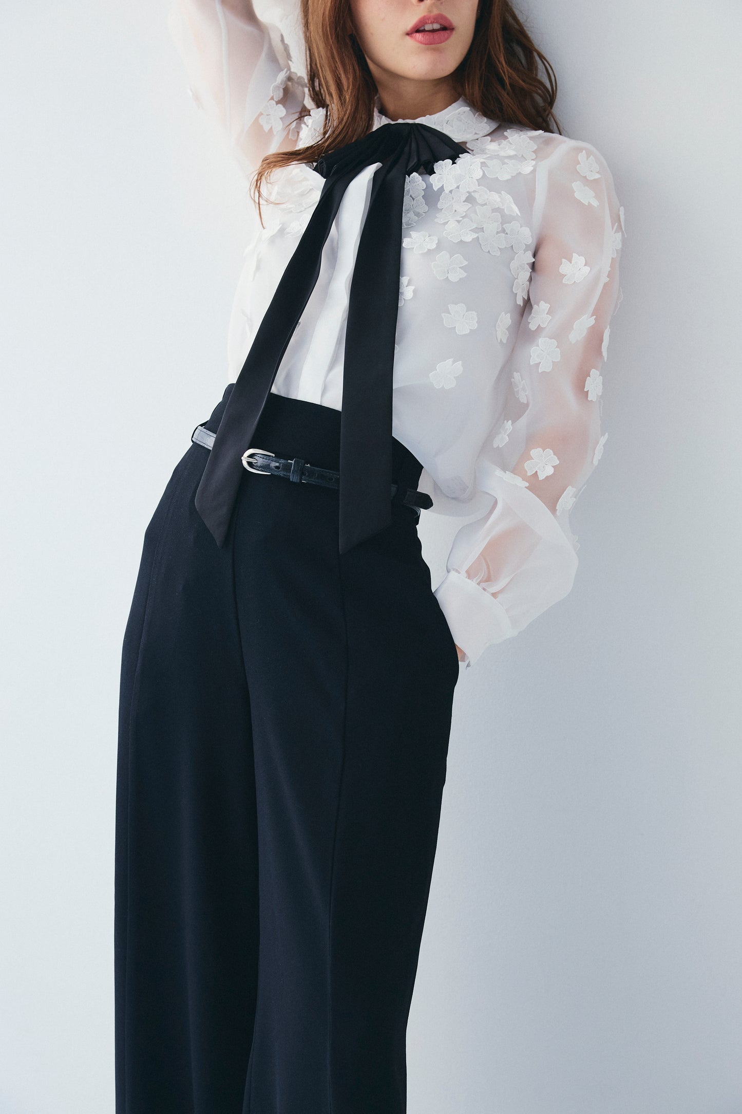 3D FLOWER ORGANDY BLOUSE