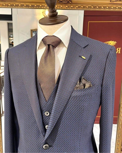 WOVEN DESIGN TIE