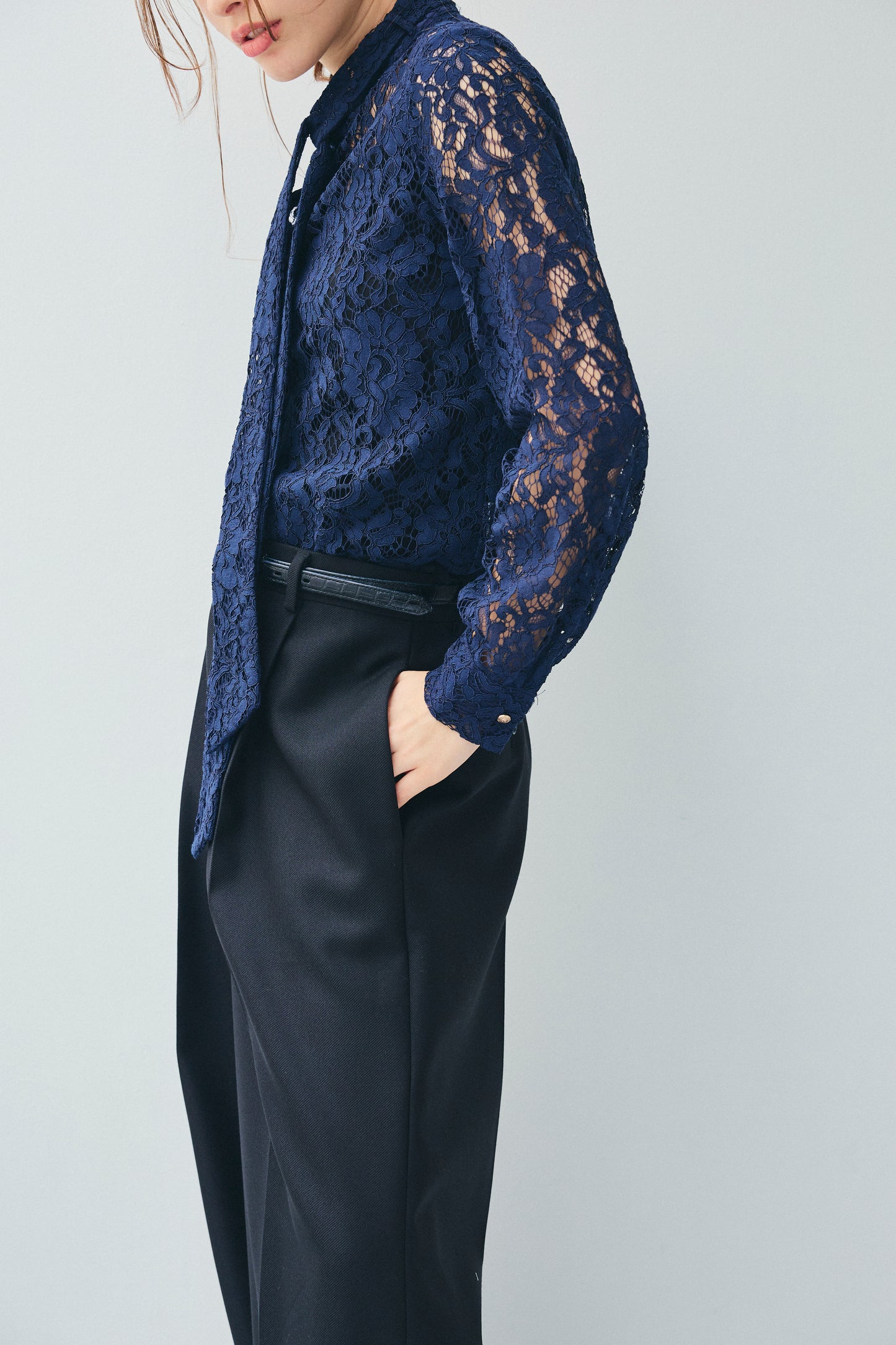 RACE BOW-TIE BLOUSE