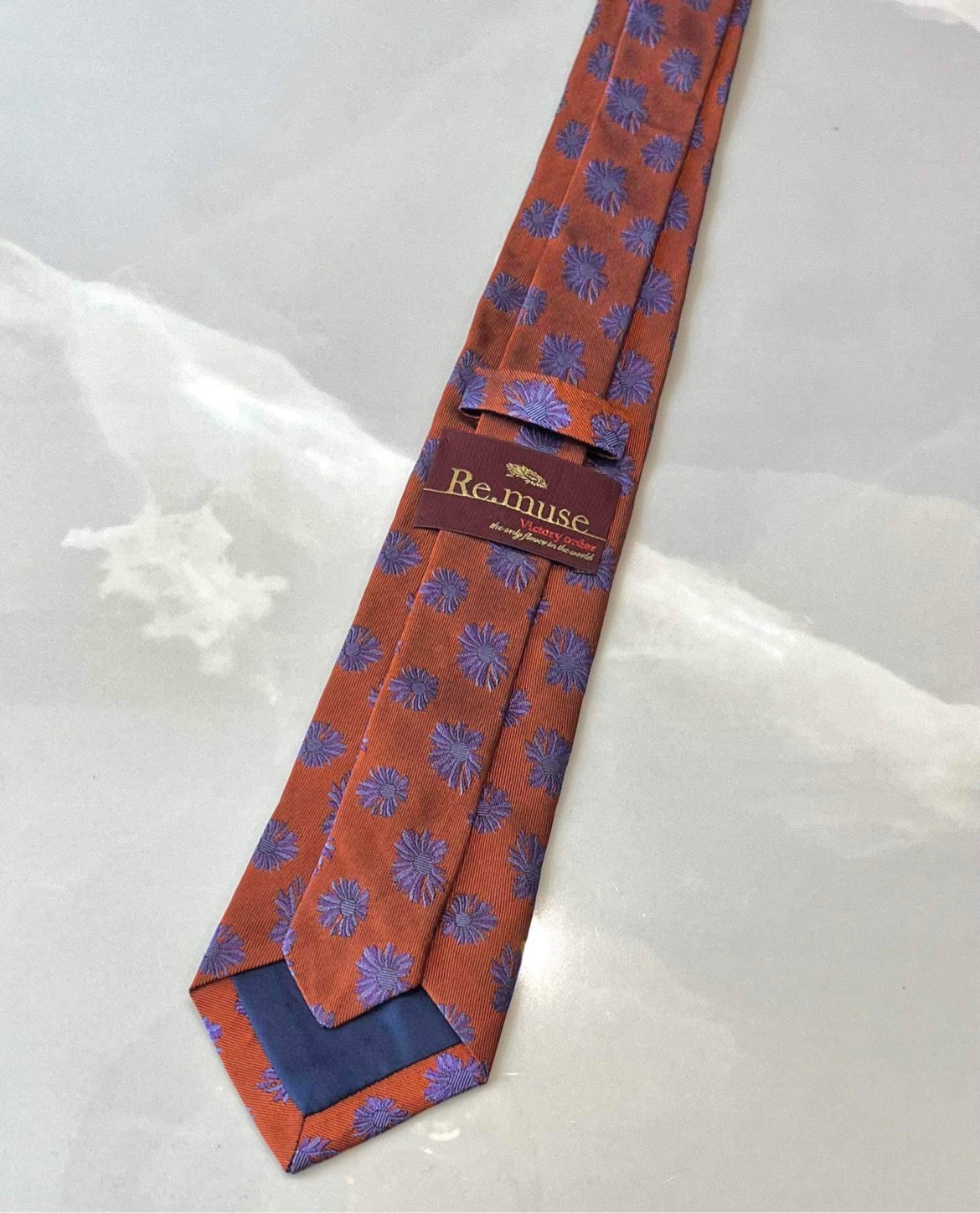 BOTANICAL TIE
