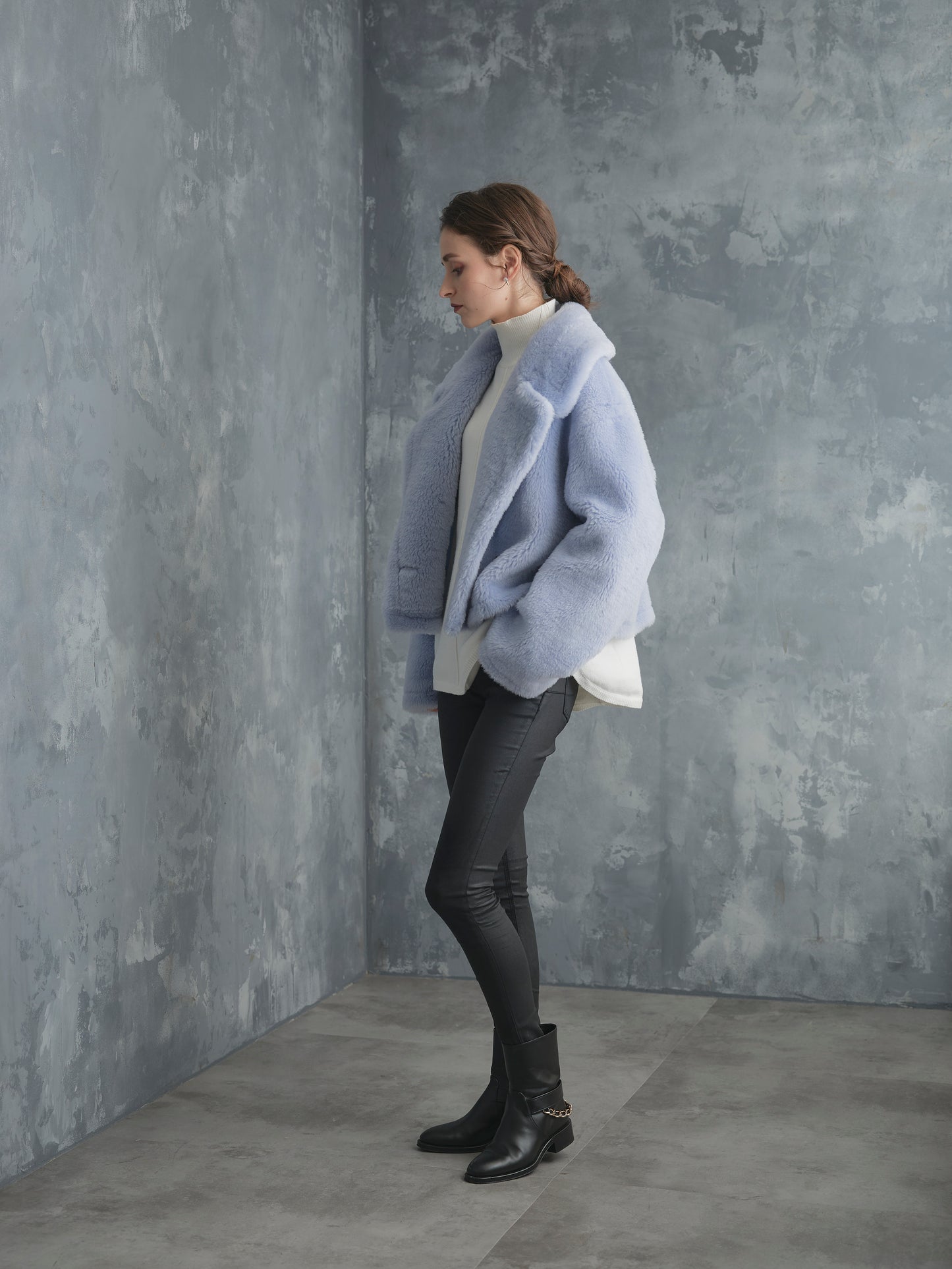 WOOL BOA SHORT COAT【ICE BLUE】