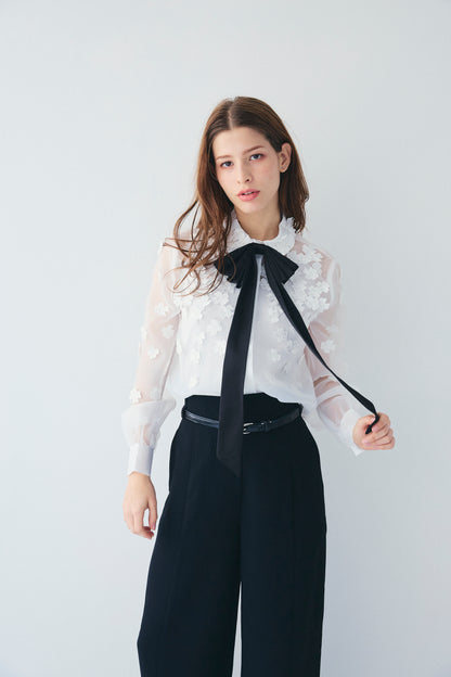 3D FLOWER ORGANDY BLOUSE