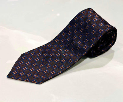 CLOISONNE PATTERN SQUARE TIE