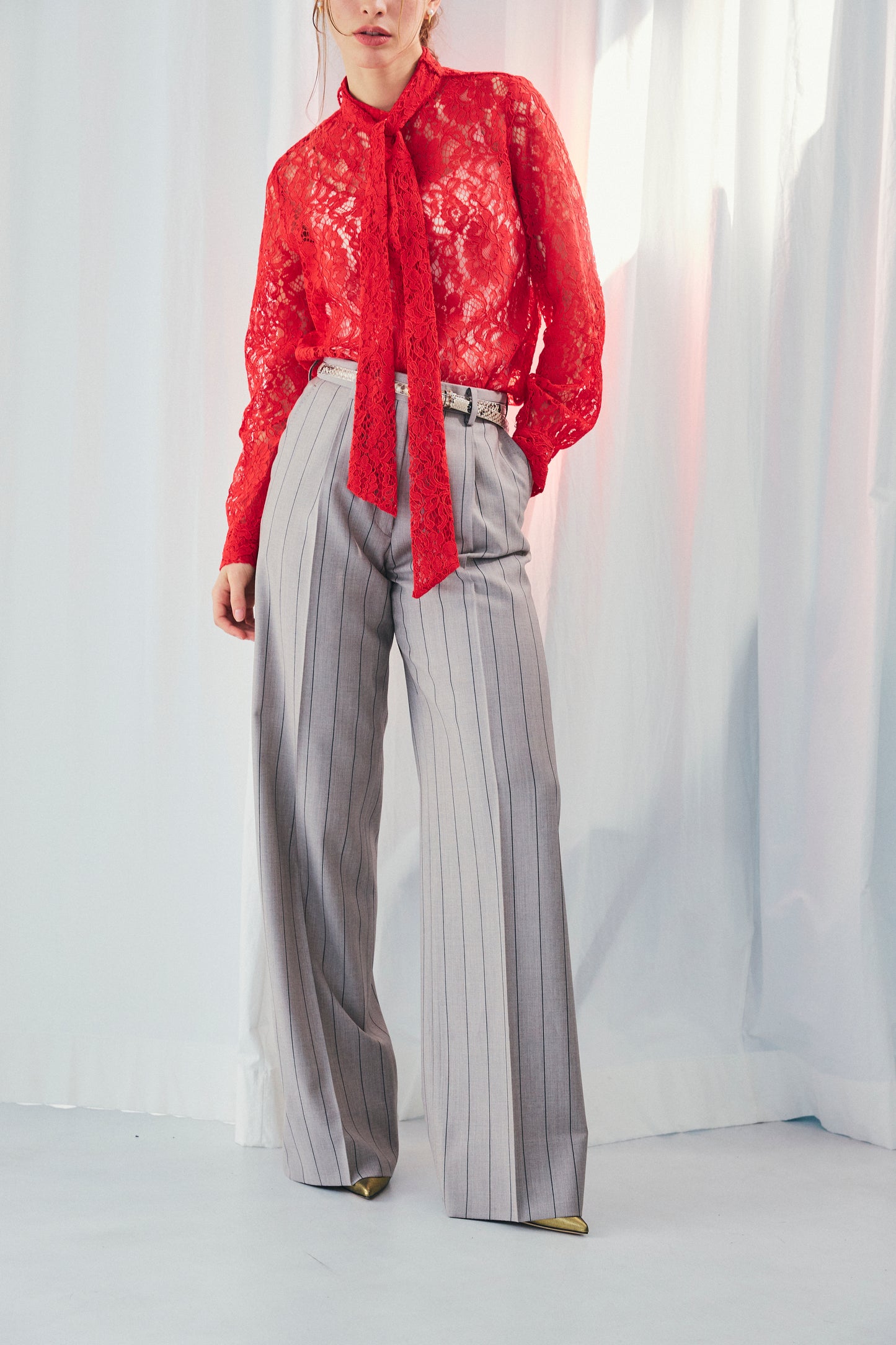 RACE BOW-TIE BLOUSE