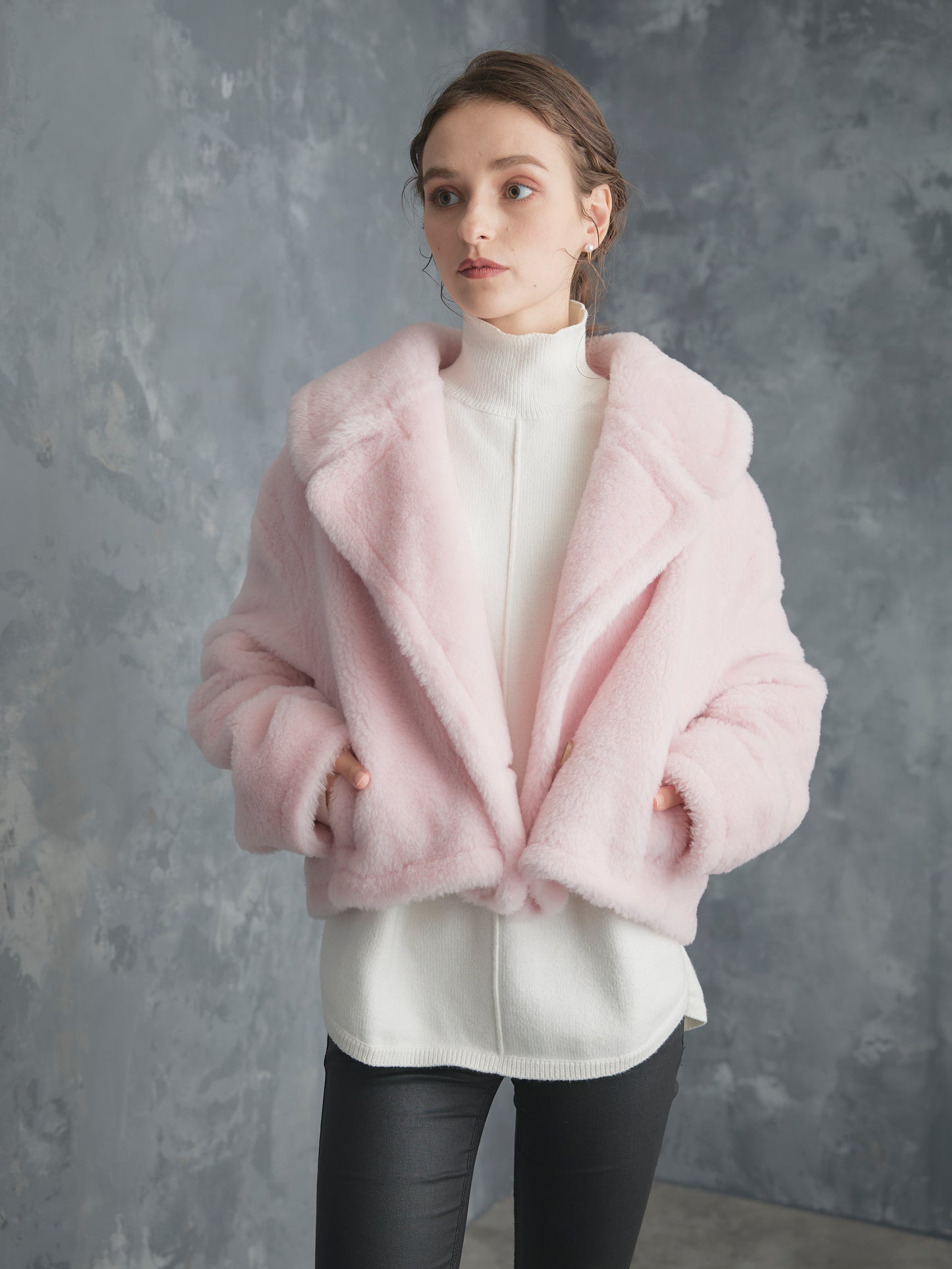 WOOL BOA SHORT COAT【BABY PINK】