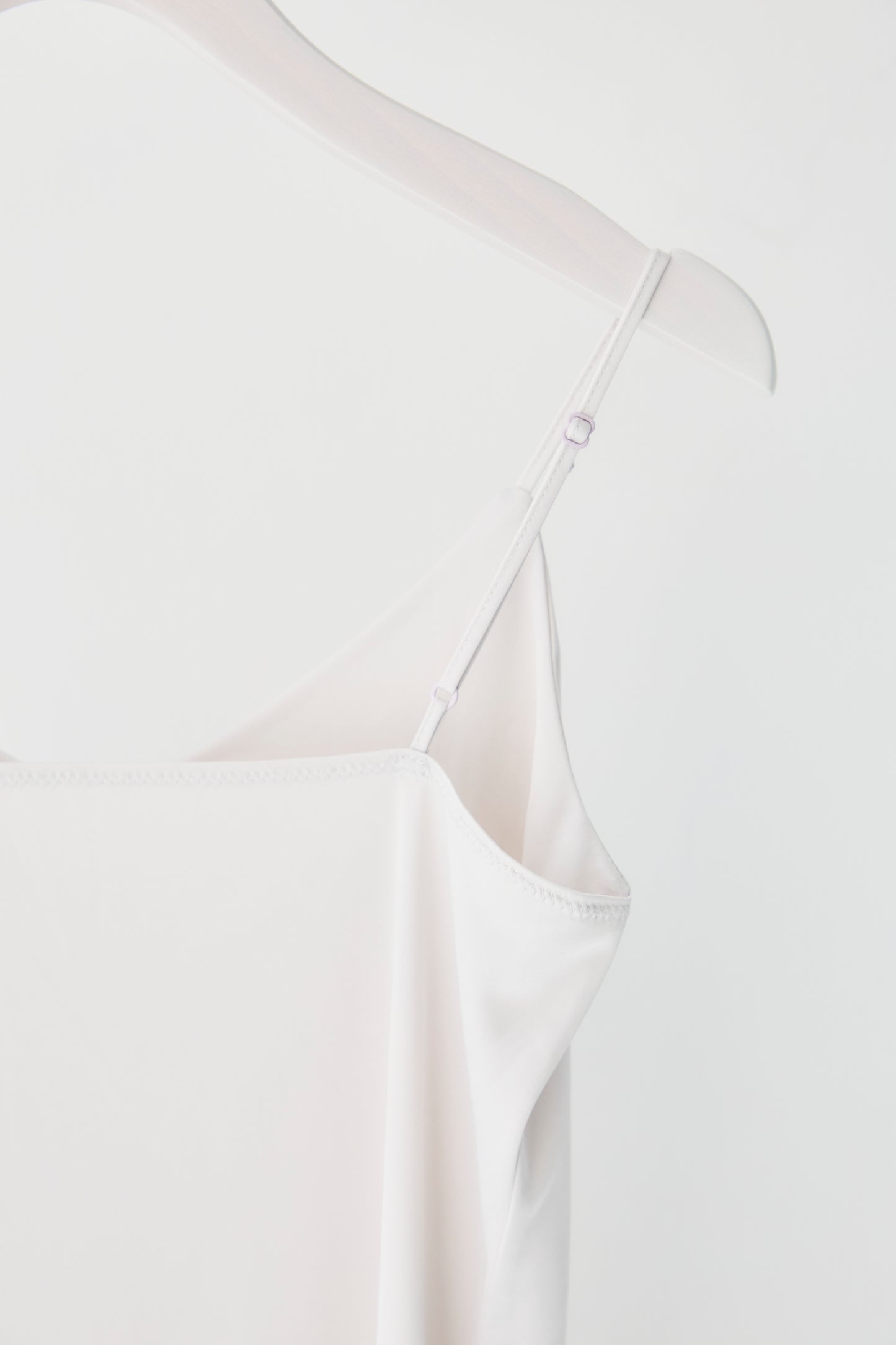 SILKY SATIN CAMISOLE