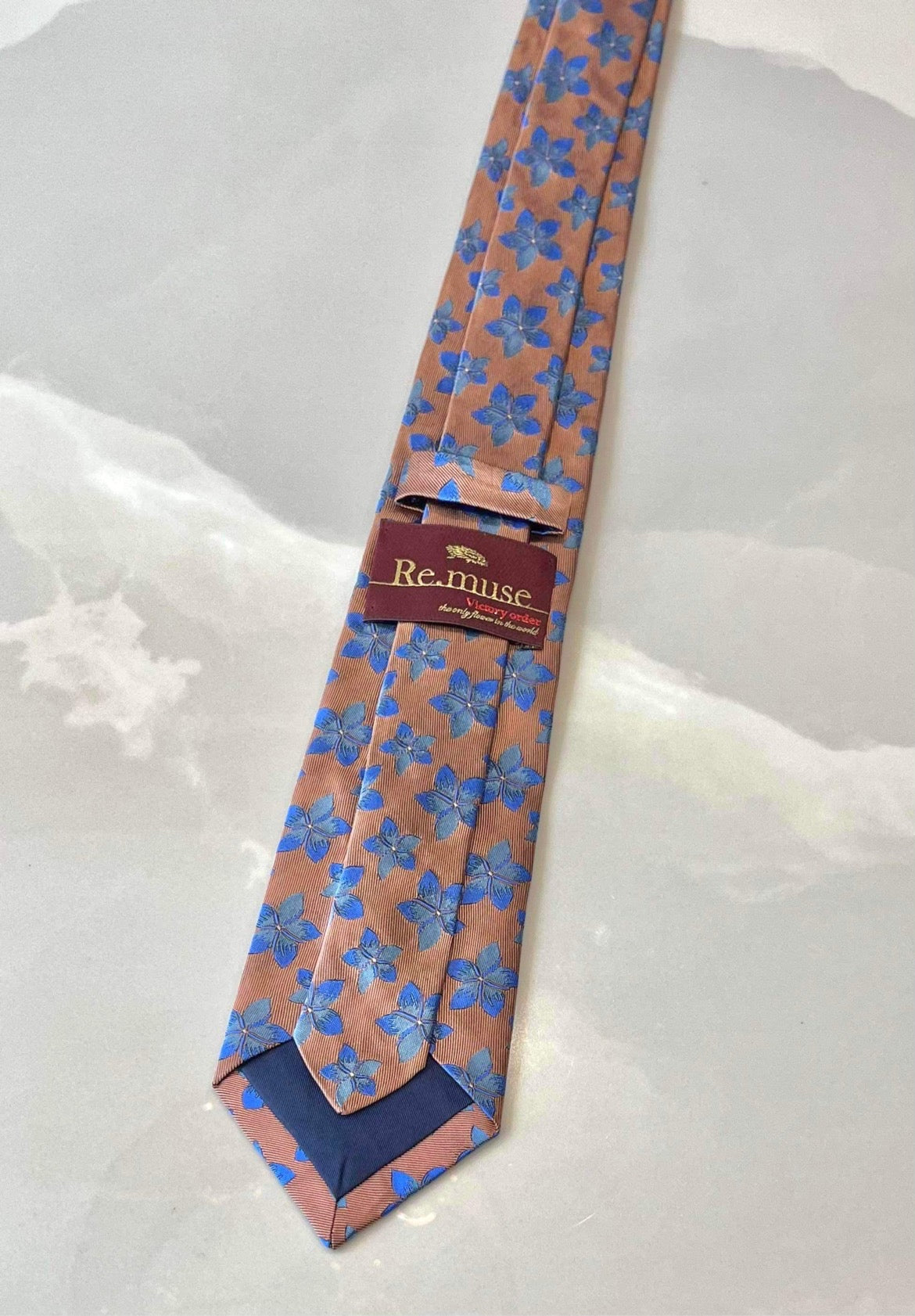 BOTANICAL TIE