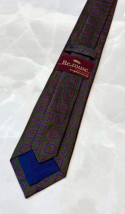 RETRO DESIGN SQUARE TIE