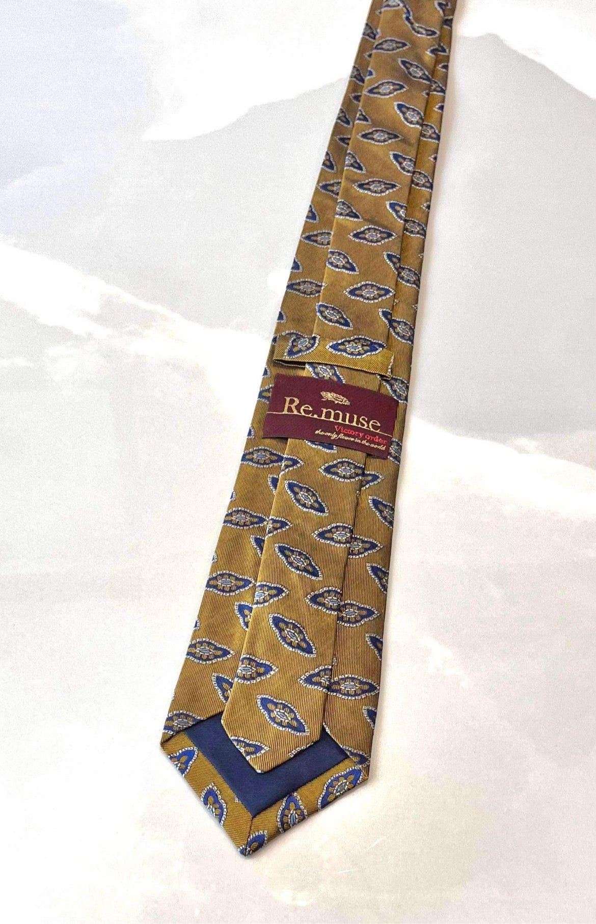 BOHEMIAN DESIGN TIE