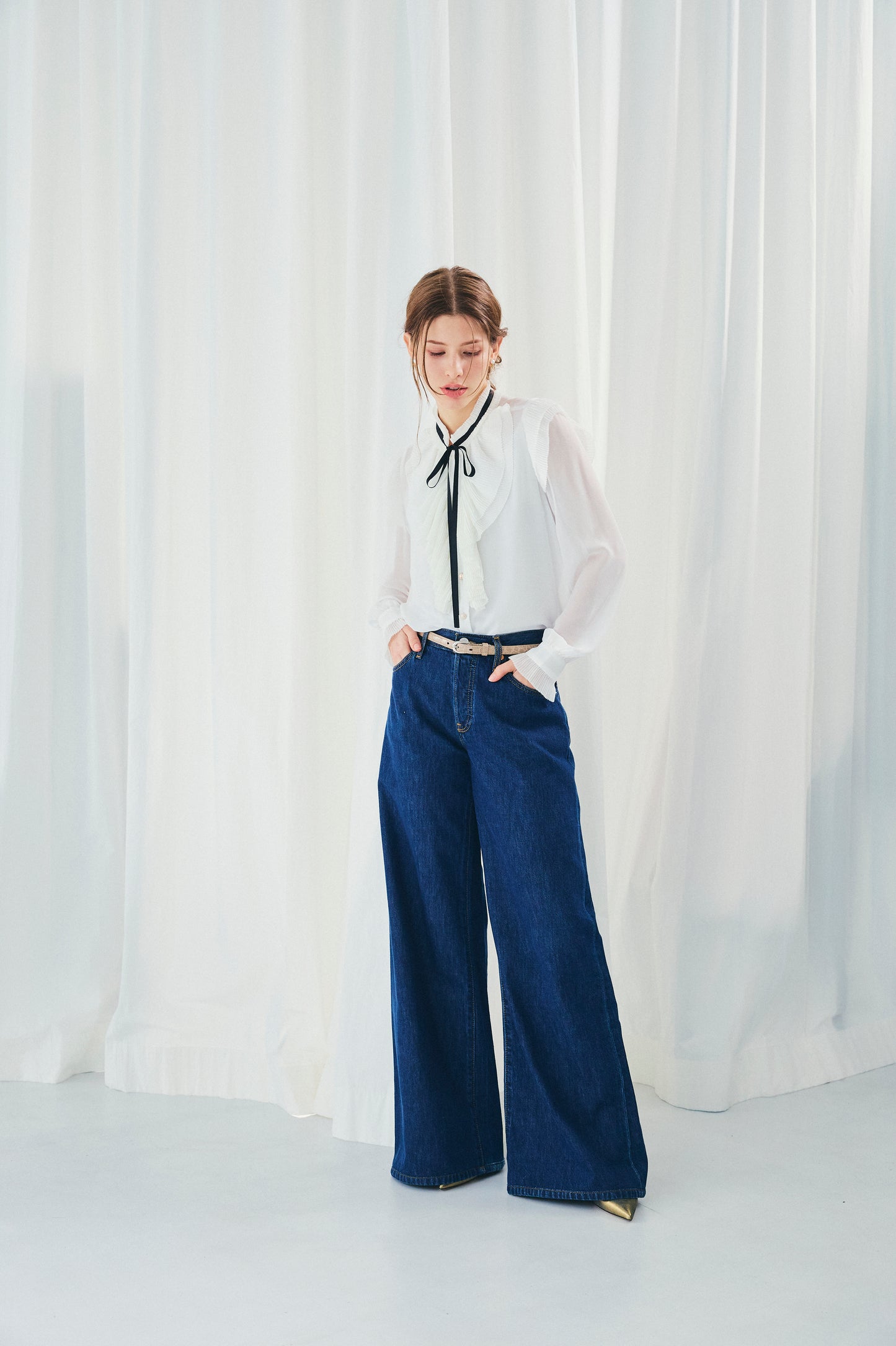 CHIFFON FRILLS BOW-TIE BLOUSE