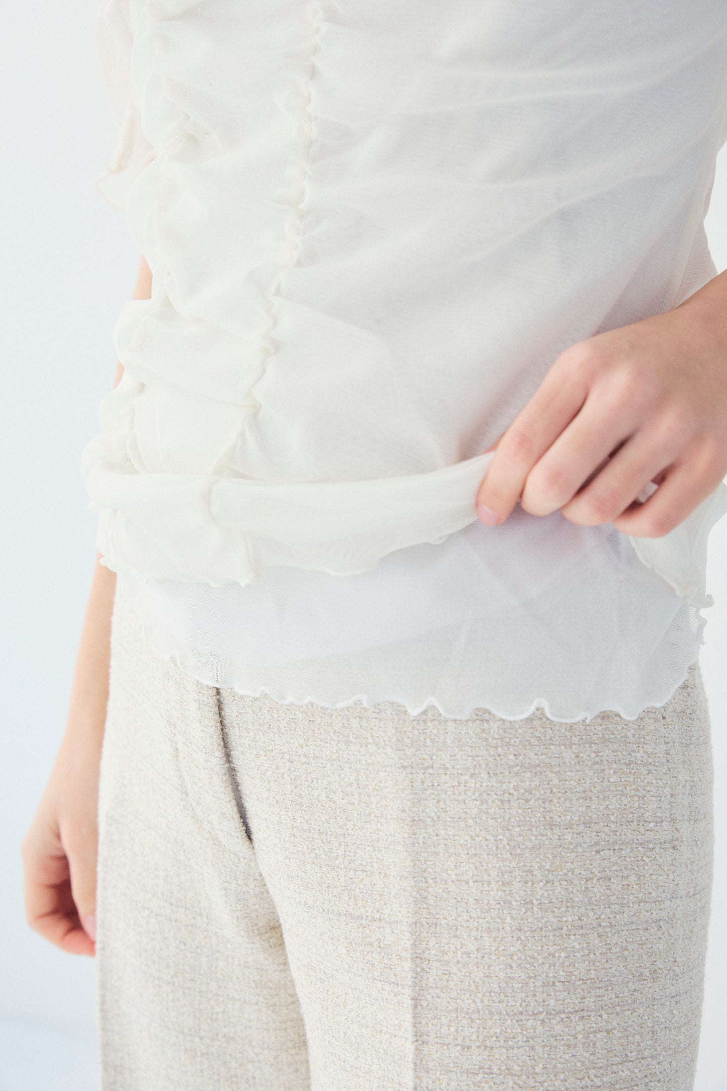 TULLE PUFF SLEEVE TOPS