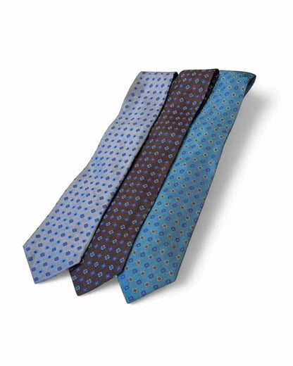 FLOWER  MOTIF TIE