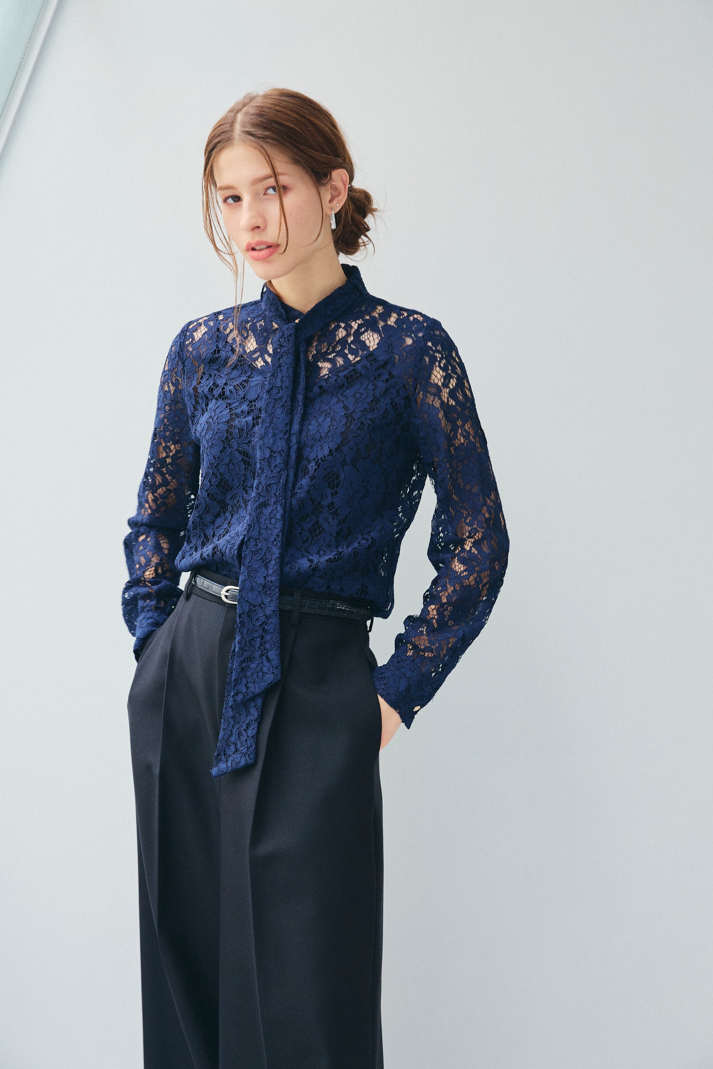 RACE BOW-TIE BLOUSE