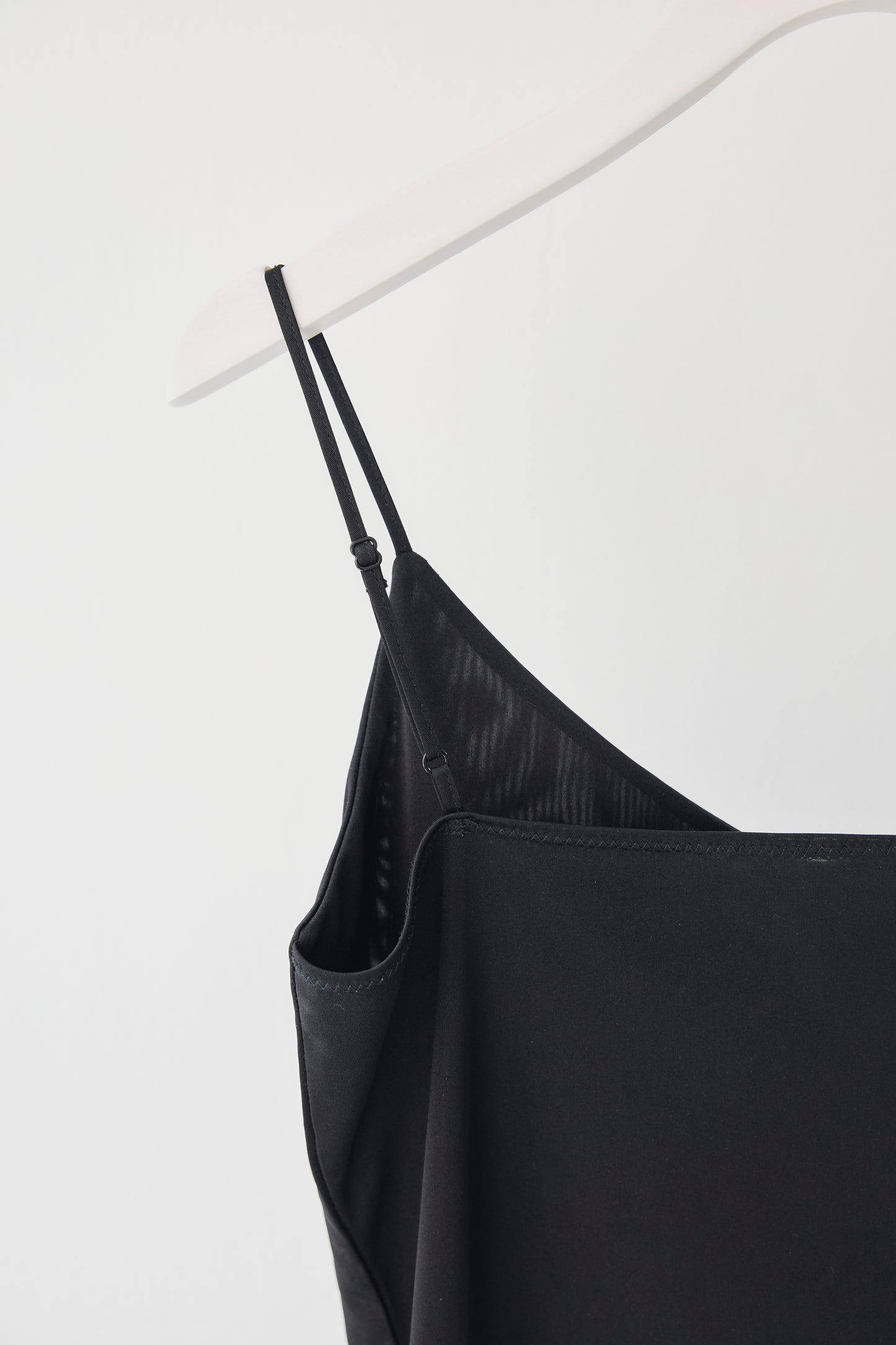 SILKY SATIN CAMISOLE
