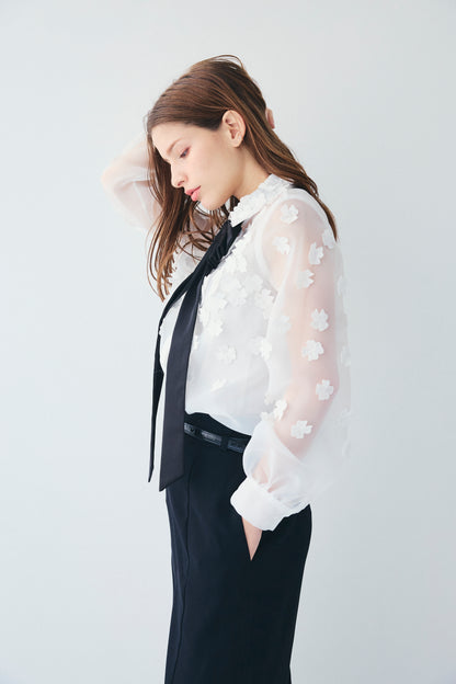 3D FLOWER ORGANDY BLOUSE