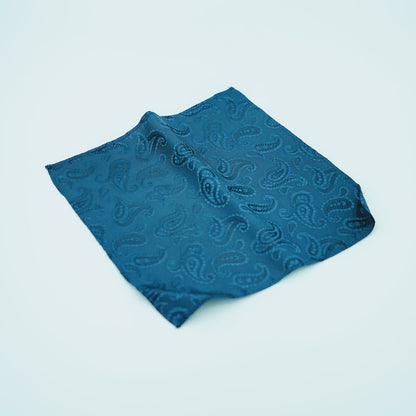 LARGE PAISLEY DESIGN CHIEF