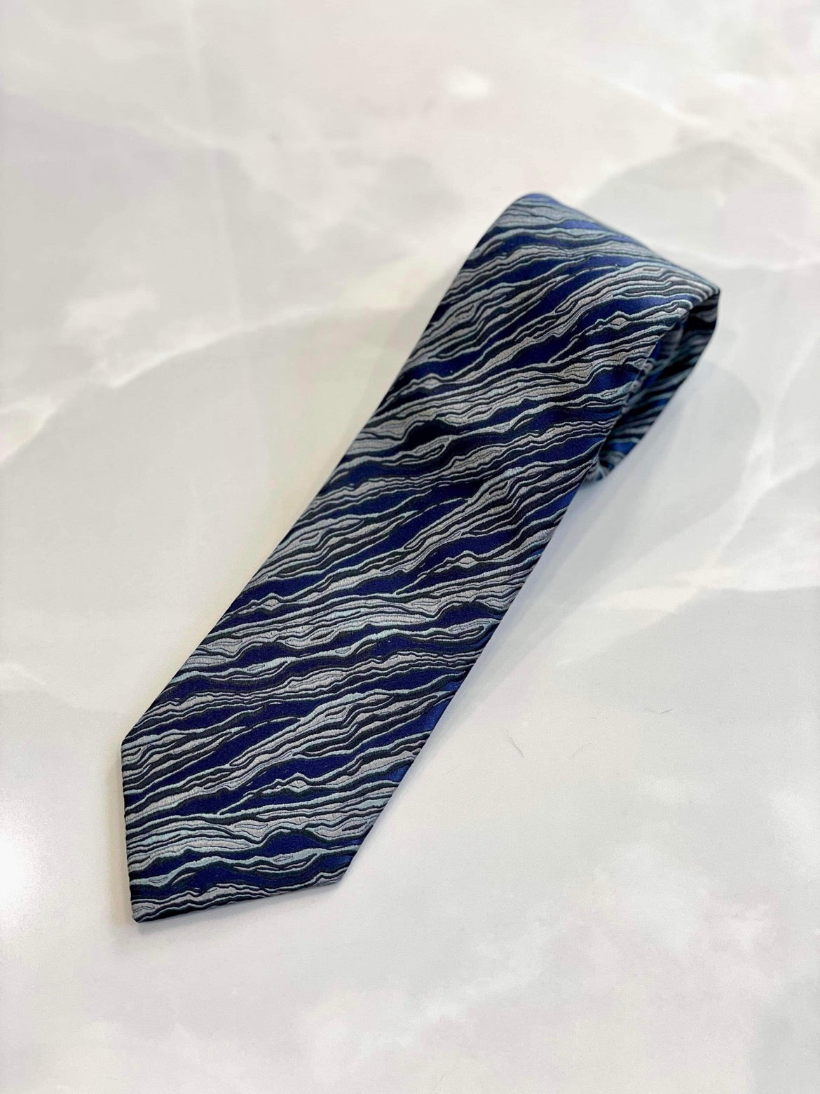 ART STRIPE TIE