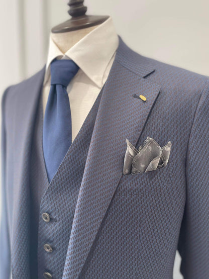 SILVER SMALL PAISLEY CHIEF